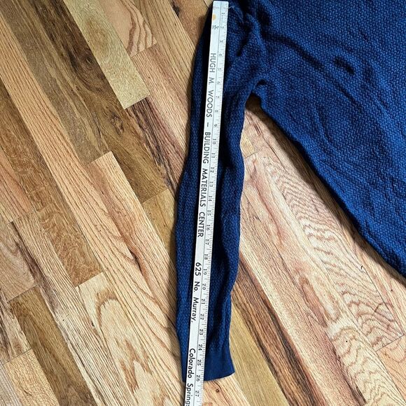 H&M Blue Crewneck Sweater Knitted Classic - Picture 7 of 7